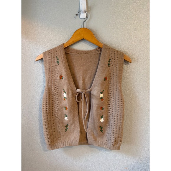 Pull&Bear Sweaters - Sweater Vest Womens Medi Tan Floral Embroidered Tie Front Pointelle Spring